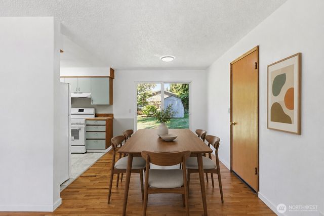 4627 192nd St SW, Lynnwood, WA 98036