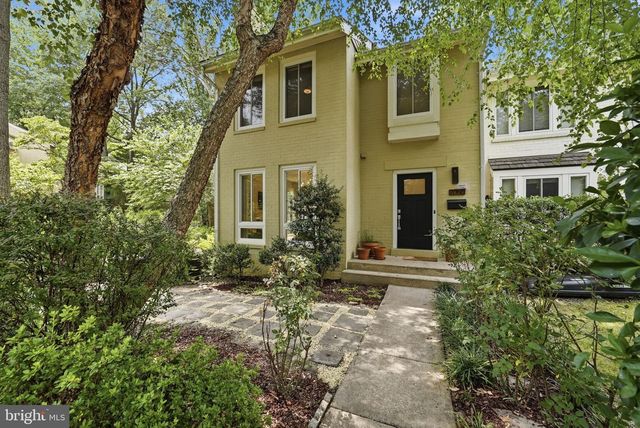 2050 CHADDS FORD DR, Reston, VA 20191