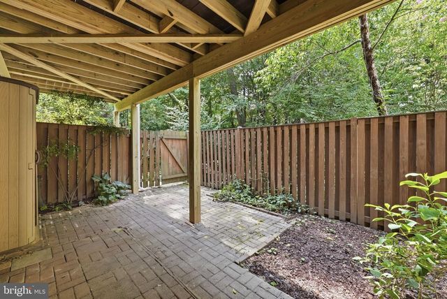 2050 CHADDS FORD DR, Reston, VA 20191