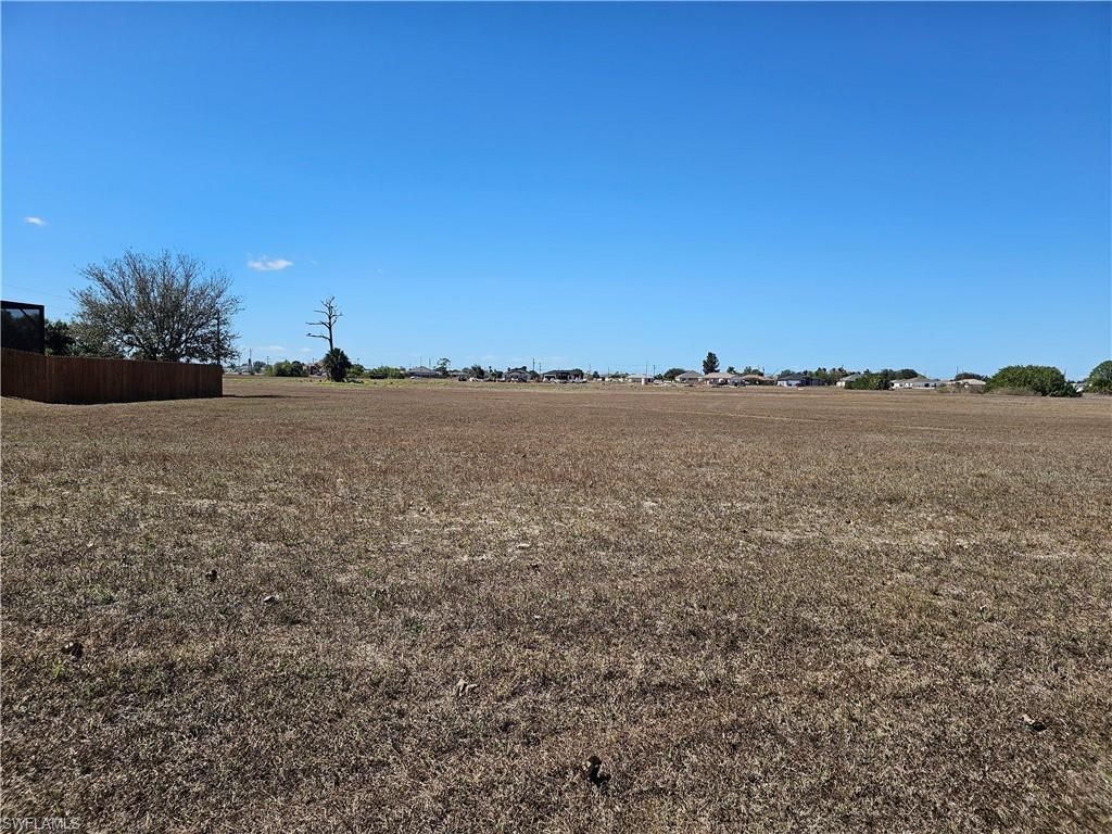 Image 1 of property listing at 2742 NE 1st PL, Cape Coral, FL 33909