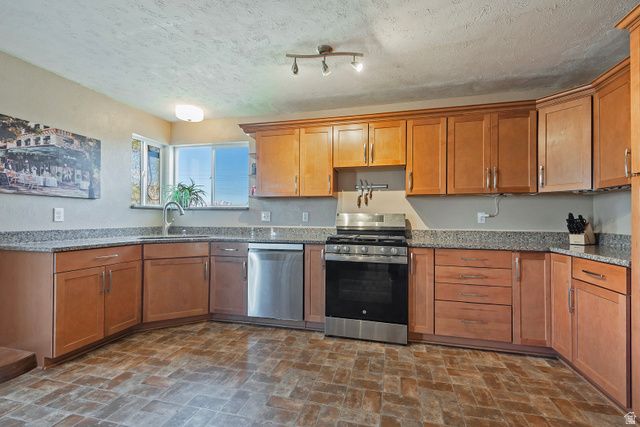 5906 W JARGON WAY, Salt Lake City, UT 84118