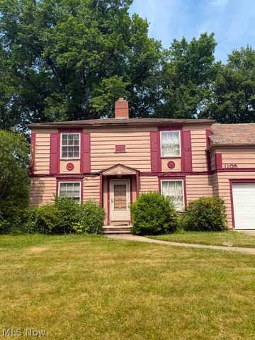 1105 Hereford Road, Cleveland Heights, OH 44112
