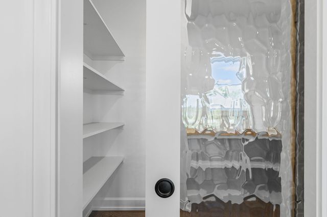 6508 PORTRUSH DR, Columbia, MO 65201