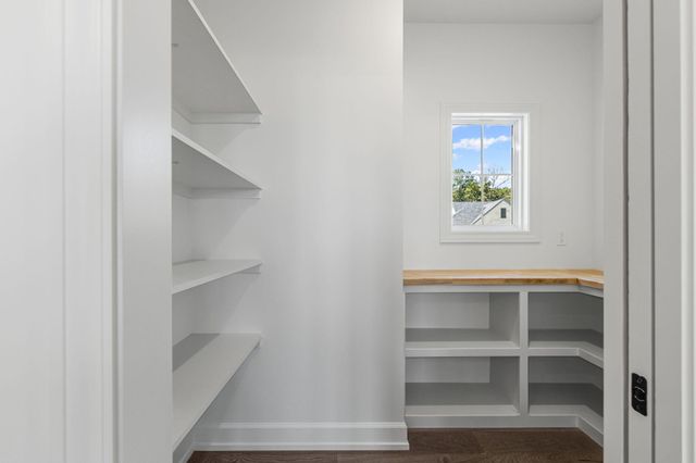 6508 PORTRUSH DR, Columbia, MO 65201