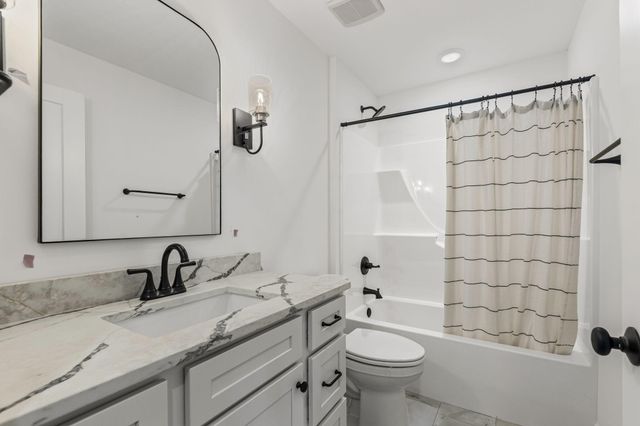 6508 PORTRUSH DR, Columbia, MO 65201