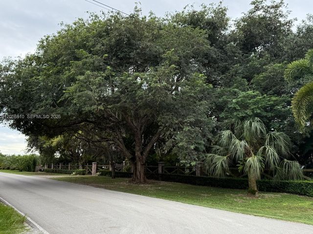 25945 SW 197th Ave, Homestead, FL 33031
