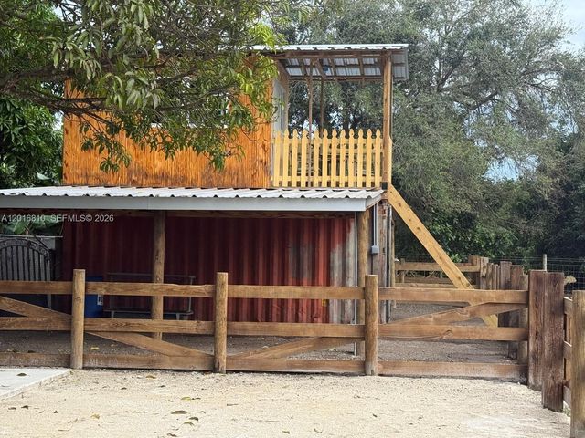 25945 SW 197th Ave, Homestead, FL 33031