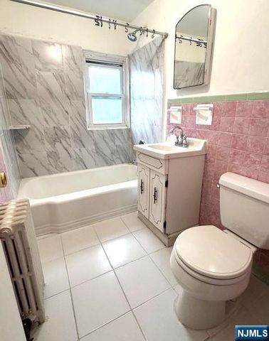 14 6th Street 2nd FL, Englewood Cliffs, NJ 07632