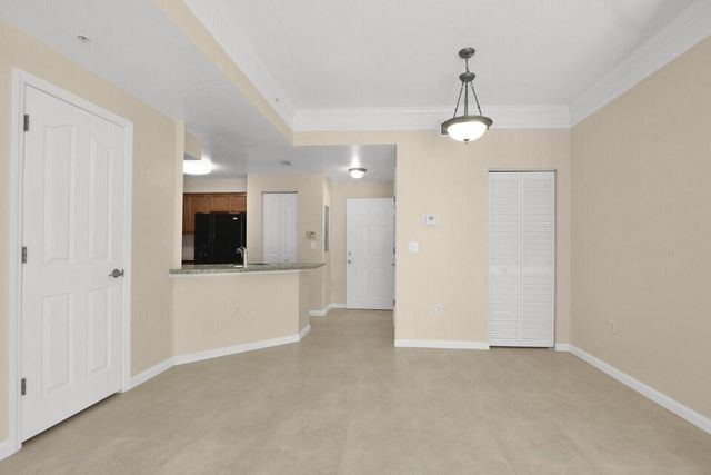 255 Murcia Drive 202, Jupiter, FL 33458