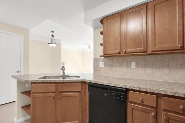 255 Murcia Drive 202, Jupiter, FL 33458