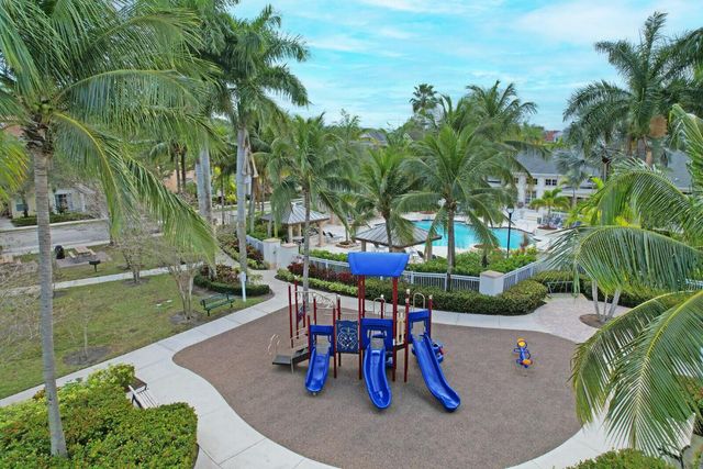 255 Murcia Drive 202, Jupiter, FL 33458