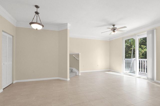255 Murcia Drive 202, Jupiter, FL 33458