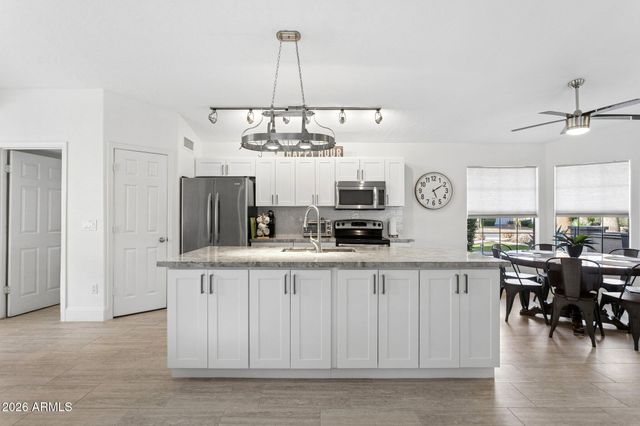 6025 E Beck Lane, Scottsdale, AZ 85254