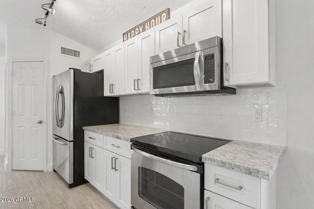 6025 E Beck Lane, Scottsdale, AZ 85254