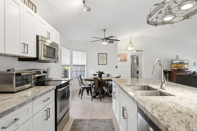 6025 E Beck Lane, Scottsdale, AZ 85254