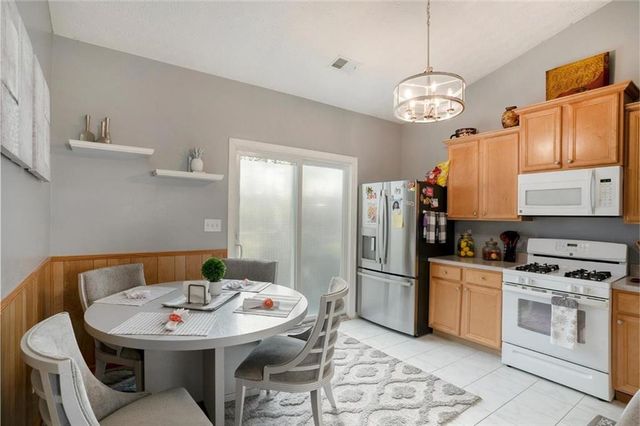1213 Winwood Drive, Mcdonough, GA 30253