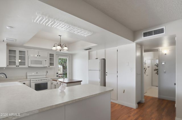 450 E CASCADA Road, Litchfield Park, AZ 85340