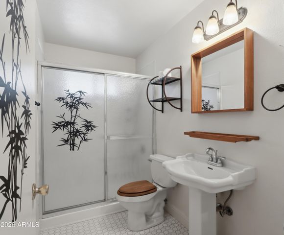450 E CASCADA Road, Litchfield Park, AZ 85340