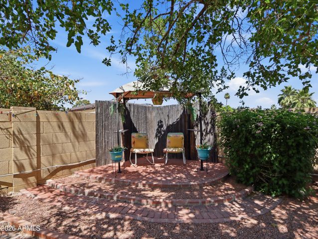 450 E CASCADA Road, Litchfield Park, AZ 85340