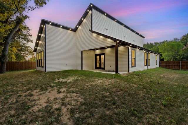 613 Tupuna Drive, Tool, TX 75143