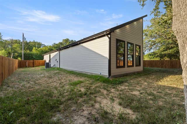613 Tupuna Drive, Tool, TX 75143