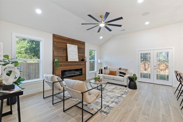 613 Tupuna Drive, Tool, TX 75143