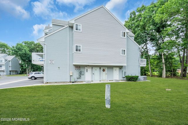 1603 Arthur Street, Toms River, NJ 08755