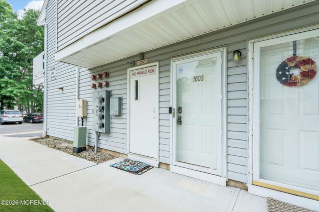 1603 Arthur Street, Toms River, NJ 08755