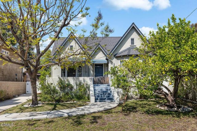 183 W Mariposa Street, Altadena, CA 91001