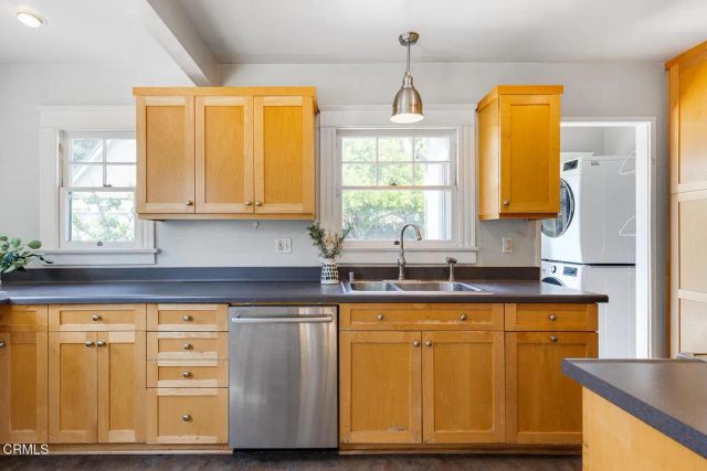 183 W Mariposa Street, Altadena, CA 91001