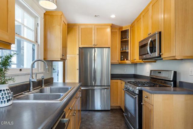 183 W Mariposa Street, Altadena, CA 91001