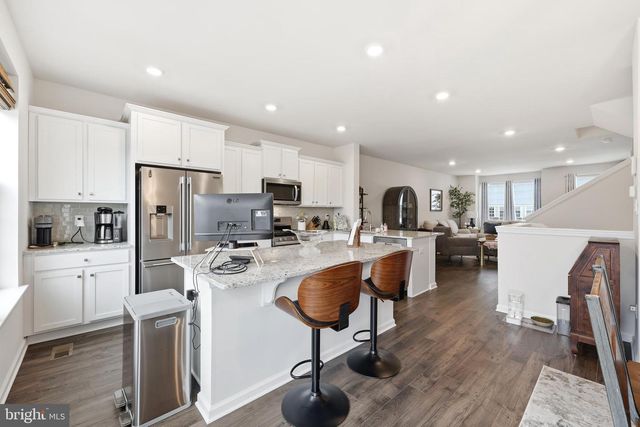 433 MONTE FARM RD, Mount Laurel, NJ 08054