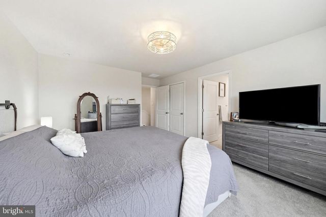 433 MONTE FARM RD, Mount Laurel, NJ 08054