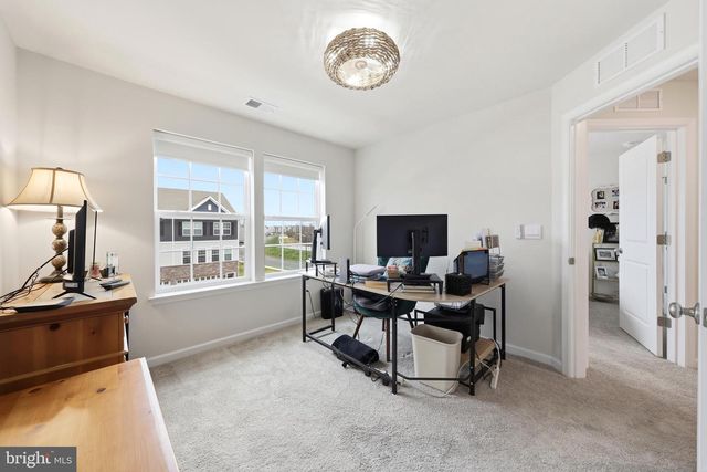 433 MONTE FARM RD, Mount Laurel, NJ 08054