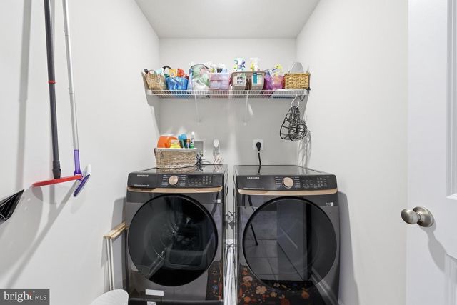 433 MONTE FARM RD, Mount Laurel, NJ 08054