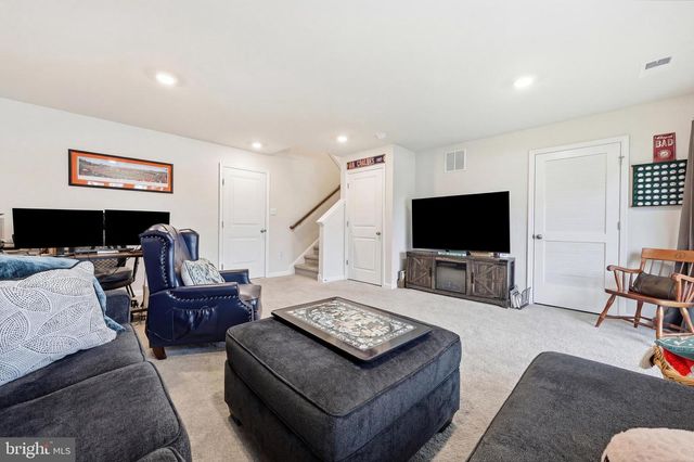 433 MONTE FARM RD, Mount Laurel, NJ 08054