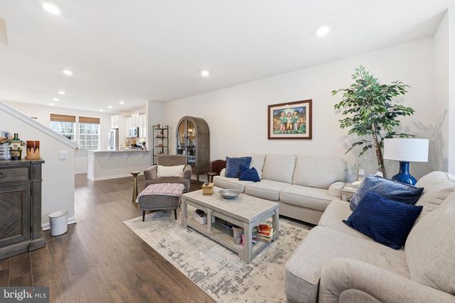 433 MONTE FARM RD, Mount Laurel, NJ 08054