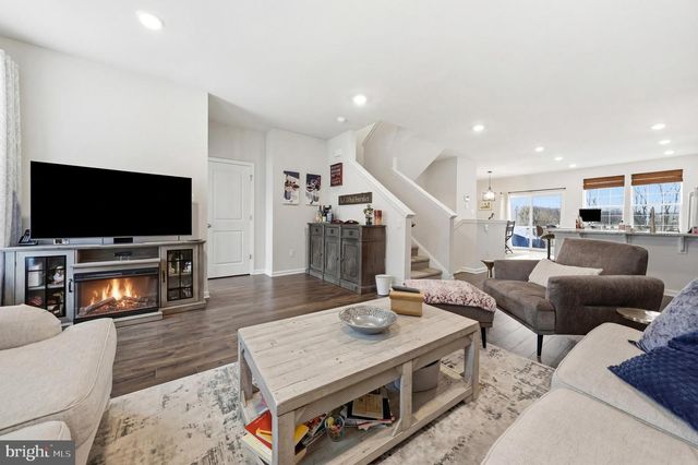 433 MONTE FARM RD, Mount Laurel, NJ 08054