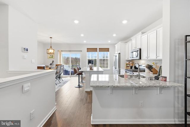 433 MONTE FARM RD, Mount Laurel, NJ 08054