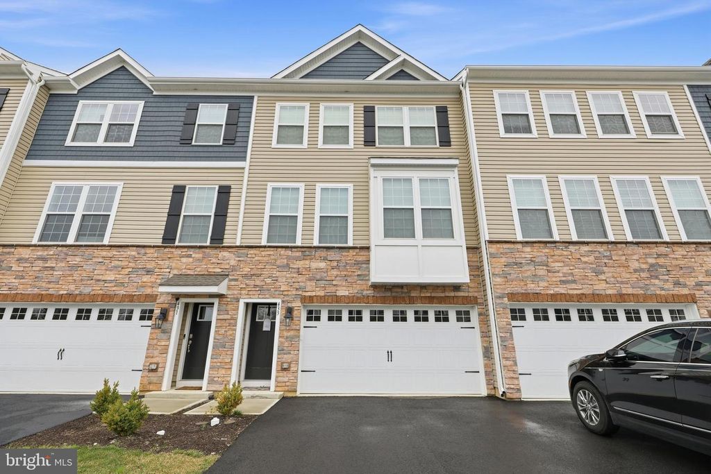 433 MONTE FARM RD, Mount Laurel, NJ 08054