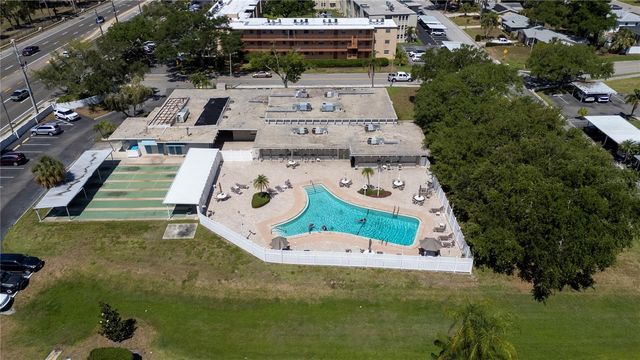 9940 47TH AVENUE N 207, St Petersburg, FL 33708