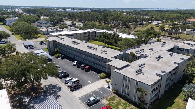 9940 47TH AVENUE N 207, St Petersburg, FL 33708