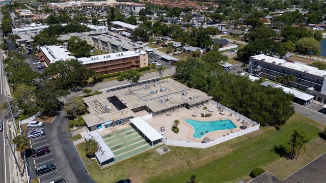 9940 47TH AVENUE N 207, St Petersburg, FL 33708