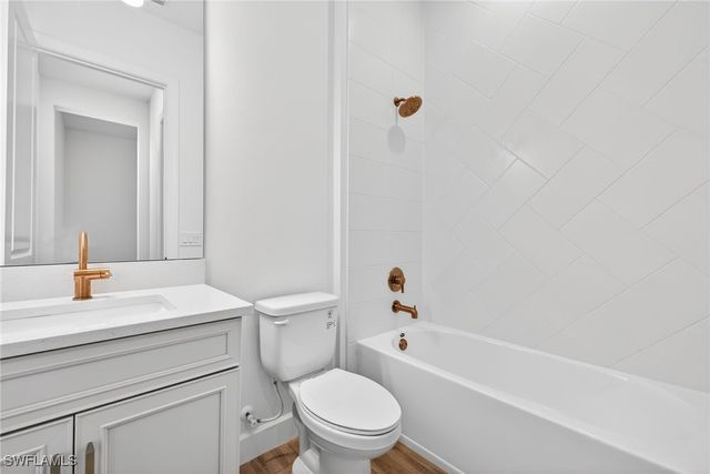 15486 Turin DR, Naples, FL 34114