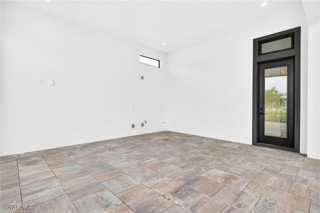 15486 Turin DR, Naples, FL 34114