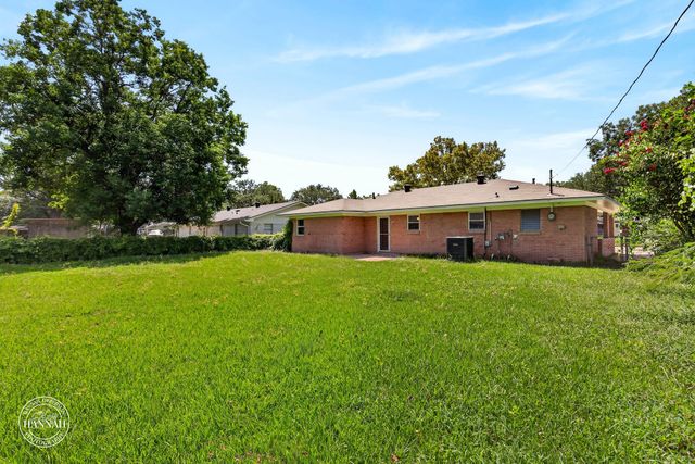2423 Belmont Boulevard, Bossier City, LA 71111