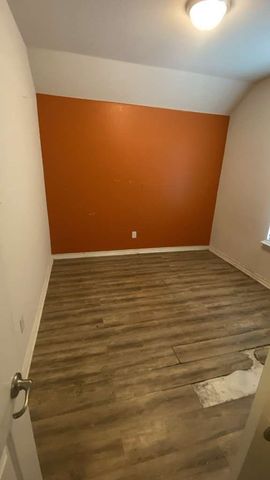 128 Morgan Drive, Red Oak, TX 75154