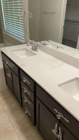 128 Morgan Drive, Red Oak, TX 75154