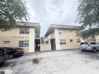 16118 NE 21st Avenue 4, North Miami Beach, FL 33162