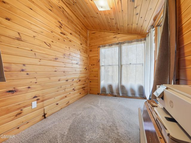 727 Sunrise Boulevard, Sevierville, TN 37862